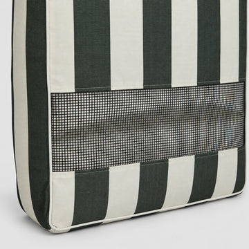 Mesh drainage panel on the Poolboy Floata-Long in Black and White stripe.